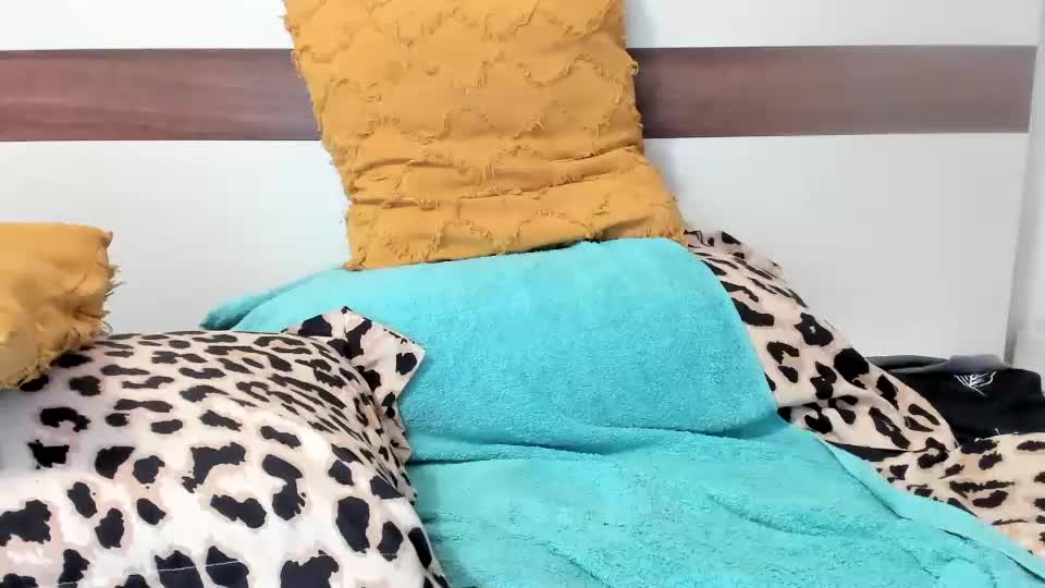 00ingrid00 Live Sex December 14, 2025