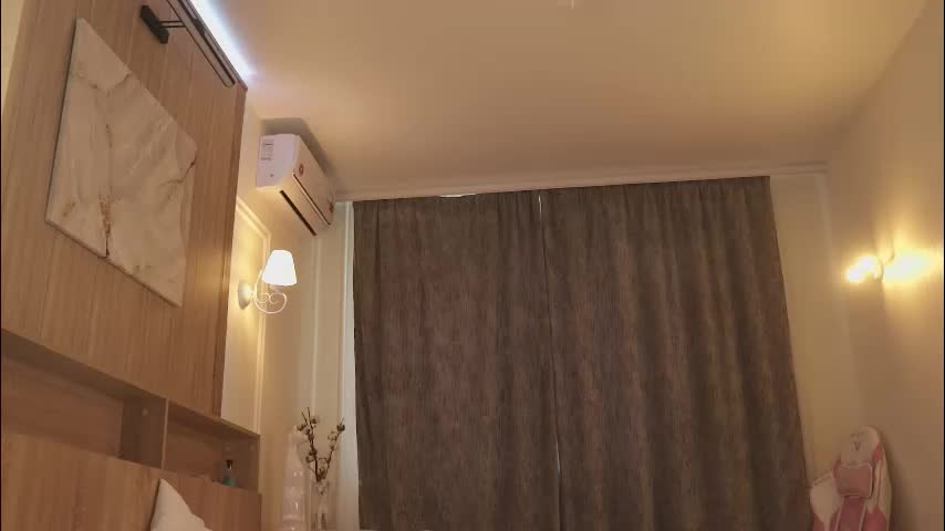 ivy_whyte Live Sex December 17, 2025