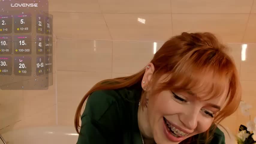 Phoenix_Margo Live Sex December 18, 2025