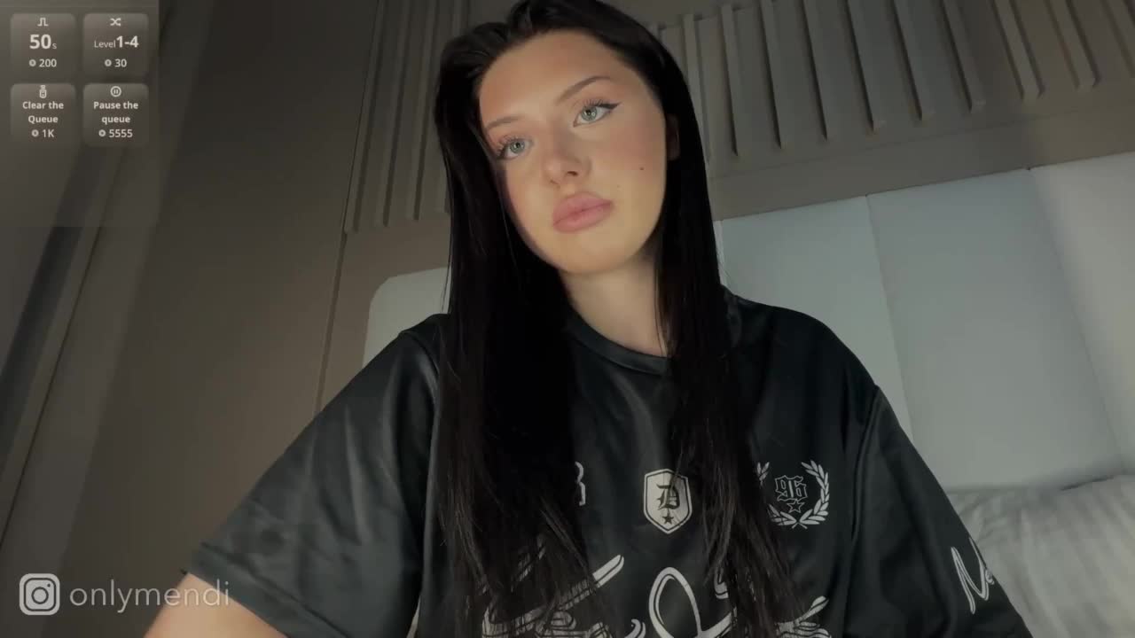 MENNDI Live Sex December 18, 2025