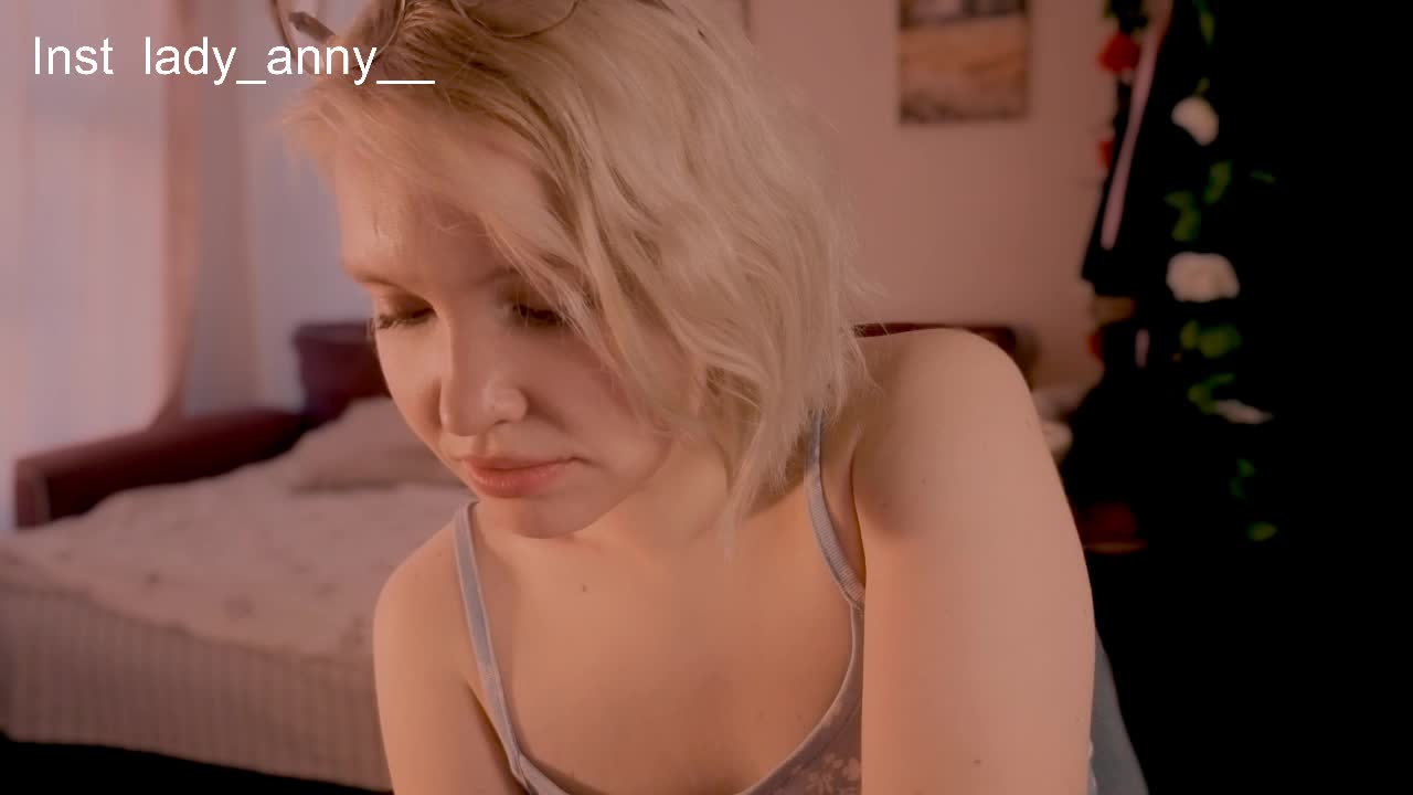 LadyAnny Live Sex December 14, 2025
