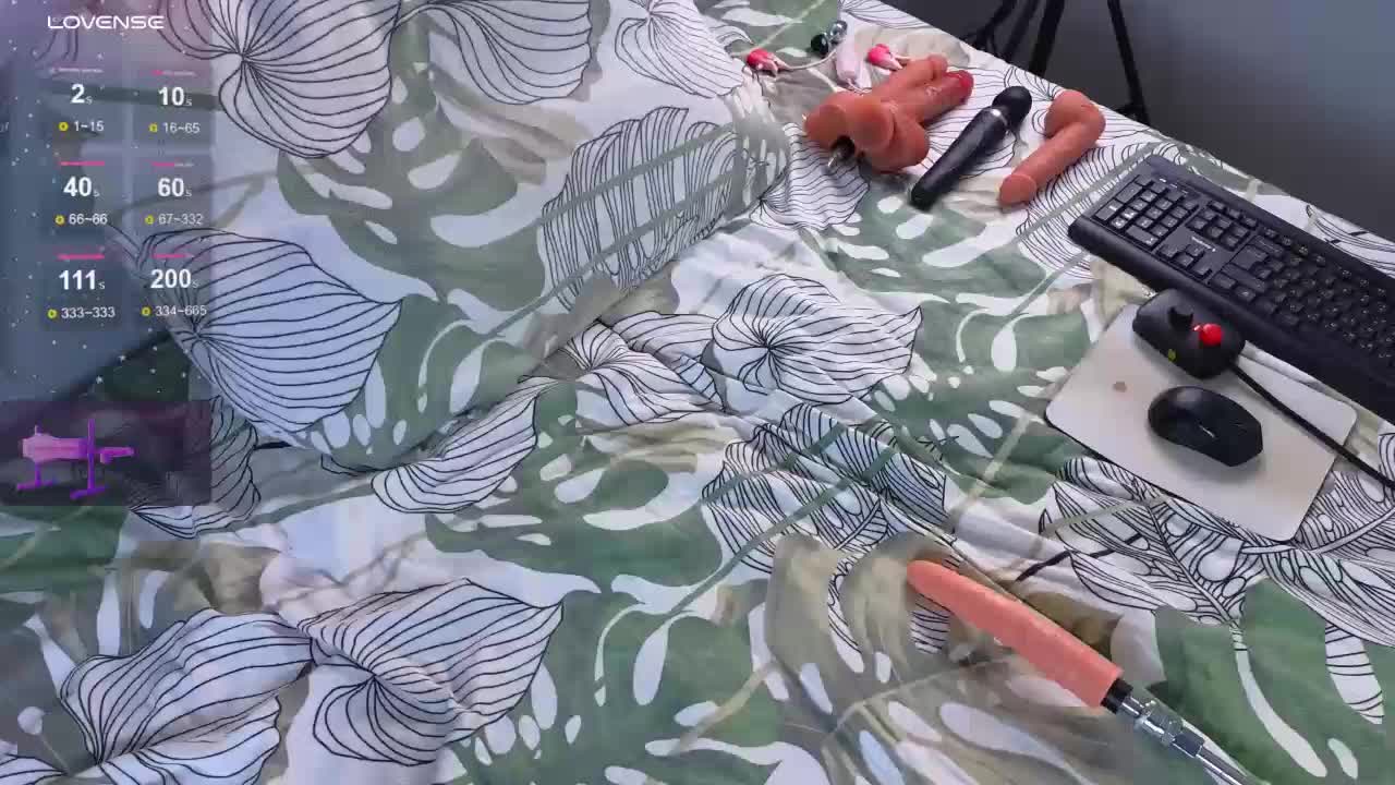 KiraBriis Live Sex December 17, 2025