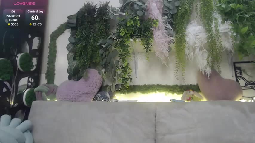 scyrim2 Live Sex December 19, 2025