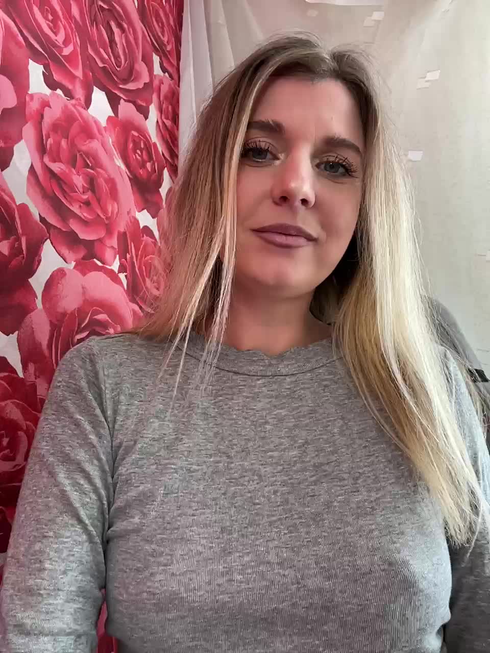 KotiMrrr Live Sex December 17, 2025