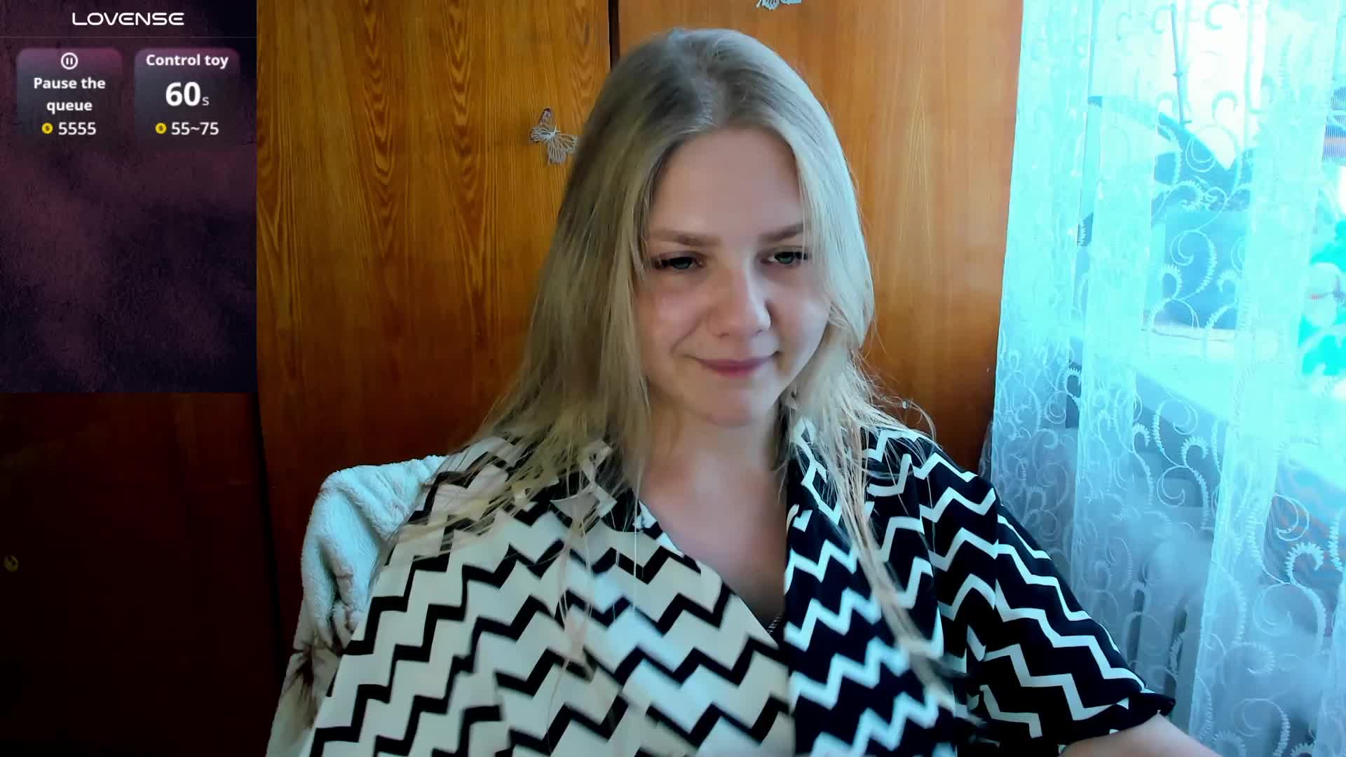 Emma-Frizea Live Sex December 14, 2025