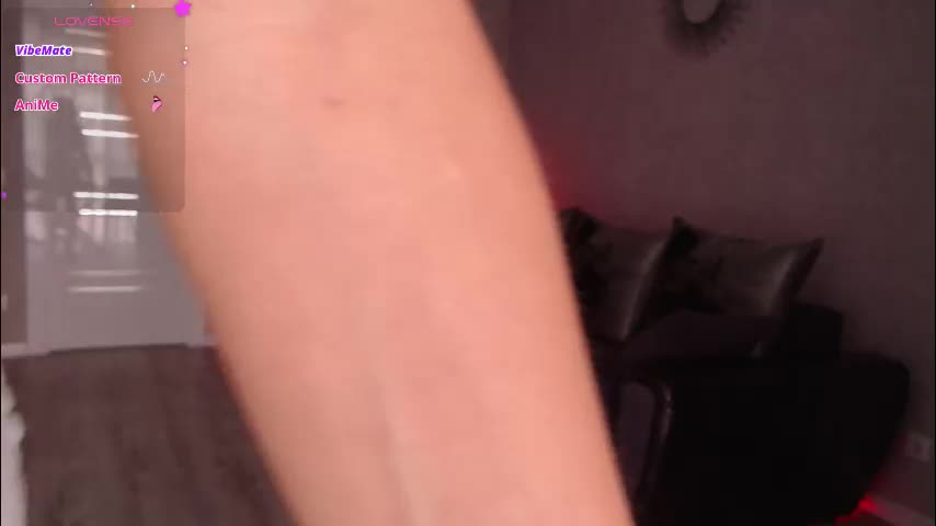 varonica_caprii Live Sex December 13, 2025