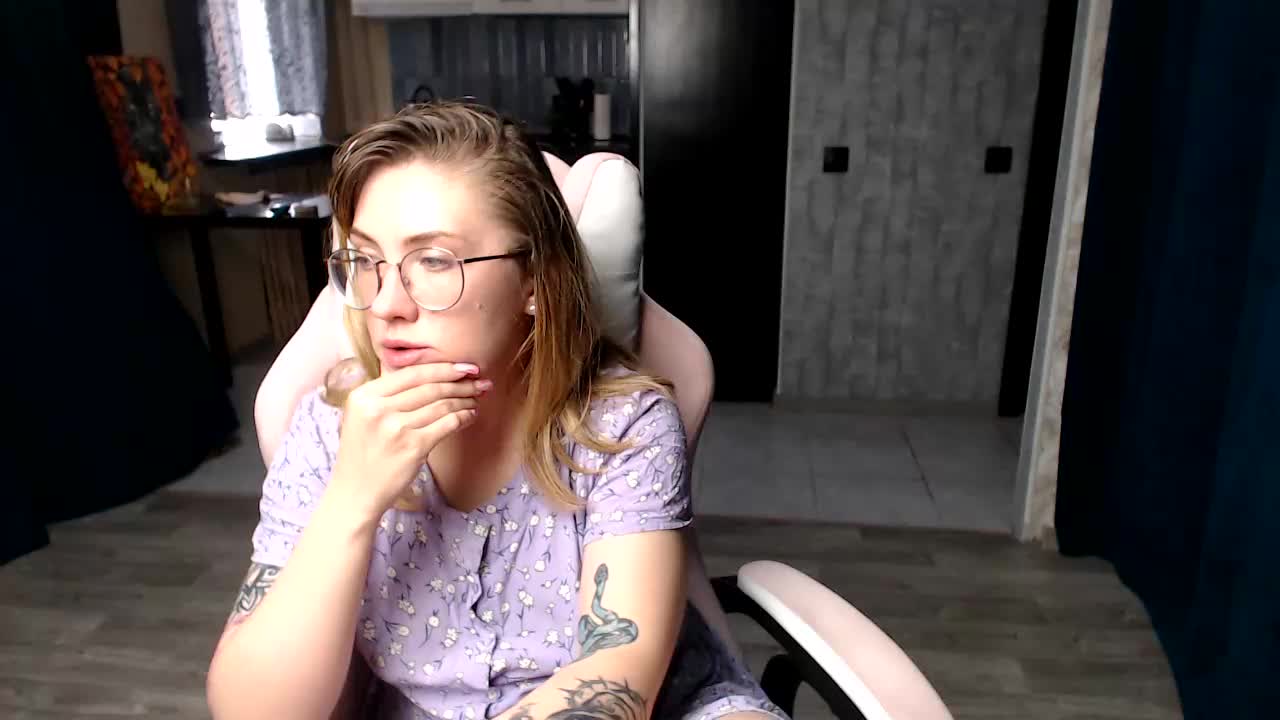 Regimasmile Live Sex December 14, 2025