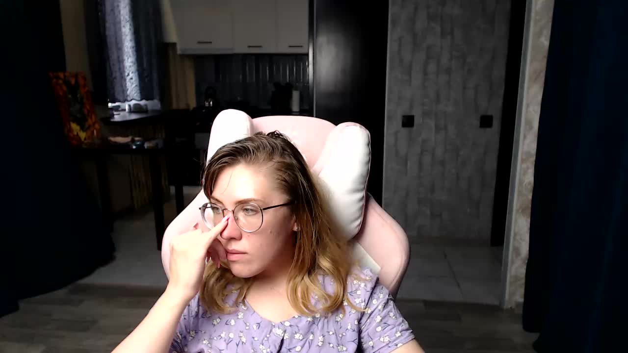 Regimasmile Live Sex December 14, 2025