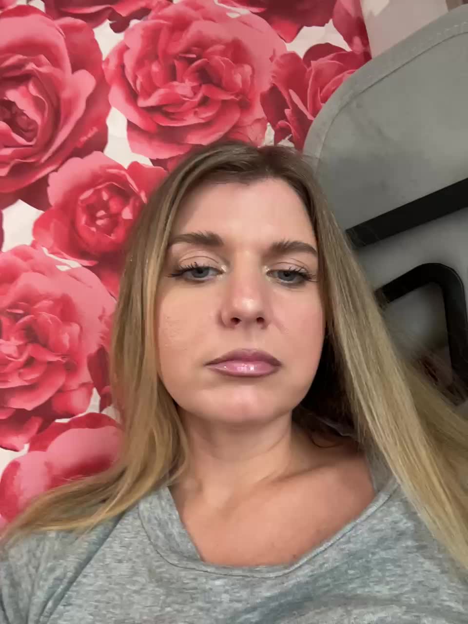 KotiMrrr Live Sex December 17, 2025