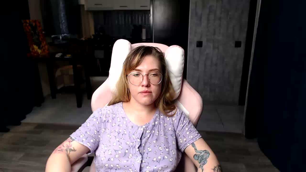 Regimasmile Live Sex December 14, 2025