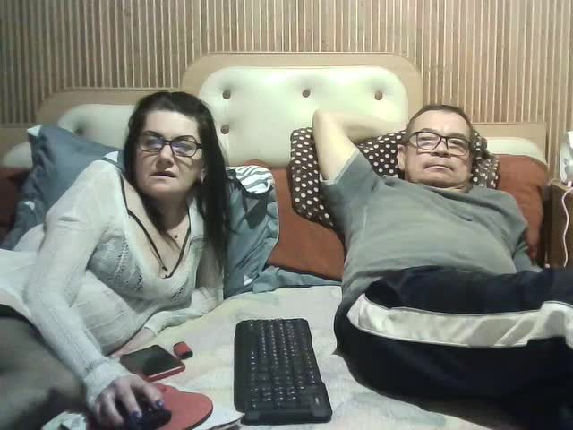 coupleofcoolx Live Sex December 15, 2025