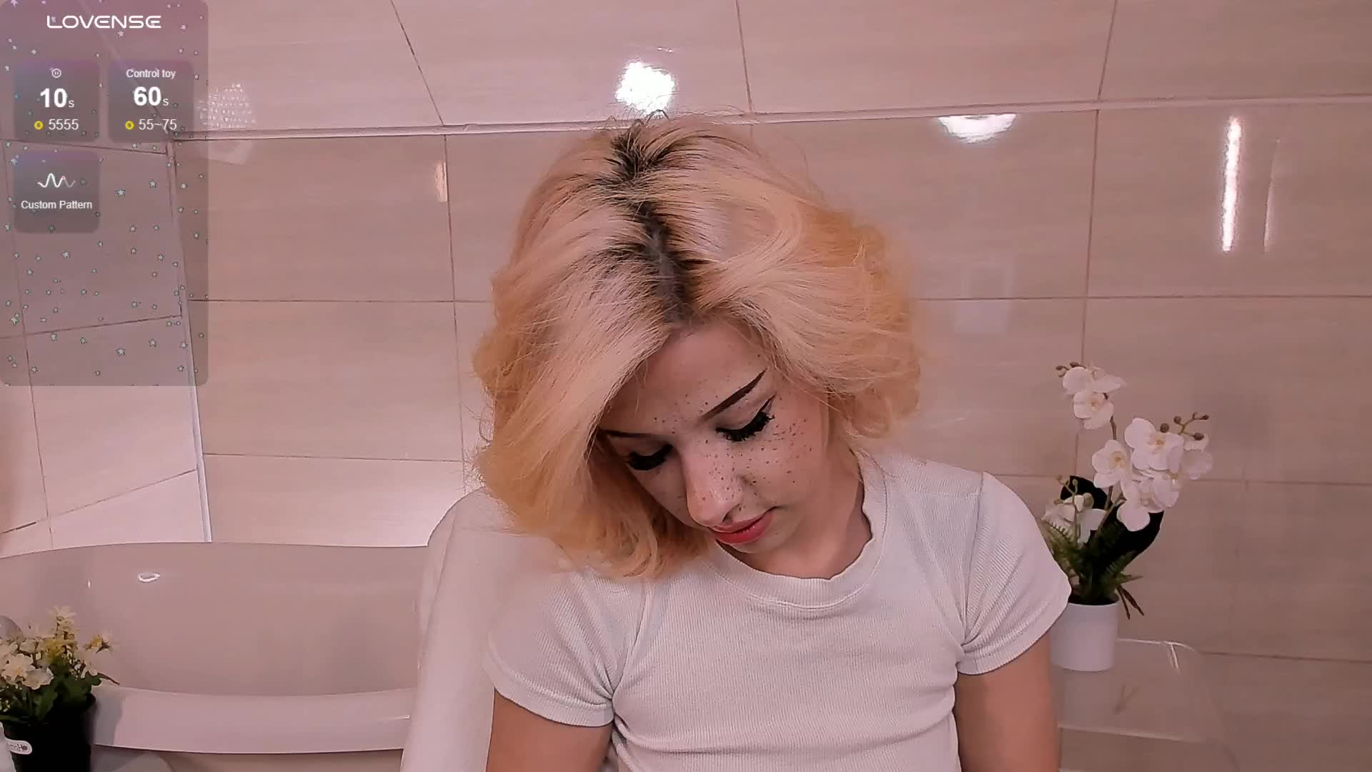 Necucubi Live Sex December 18, 2025