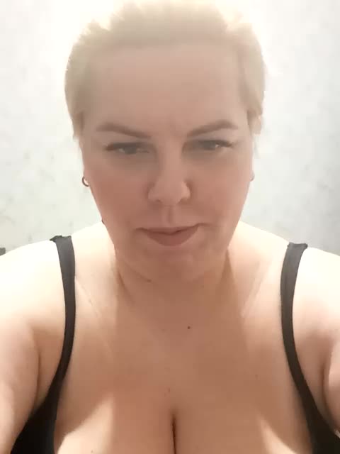 blondy_girl1499 Live Sex December 13, 2025