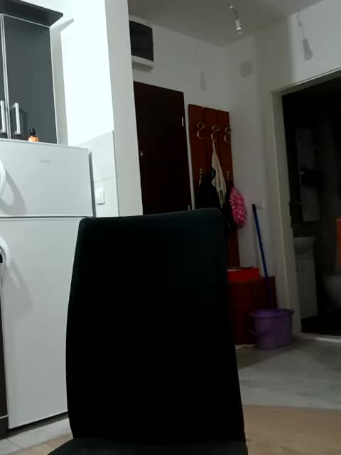 milf44milf Live Sex December 20, 2025