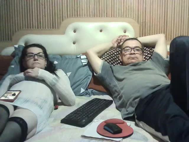 coupleofcoolx Live Sex December 15, 2025