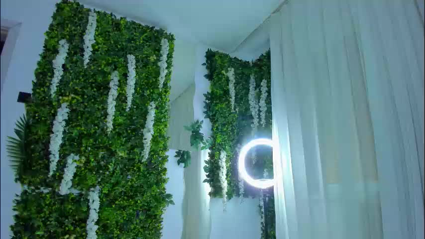 zinasquirts Live Sex December 13, 2025