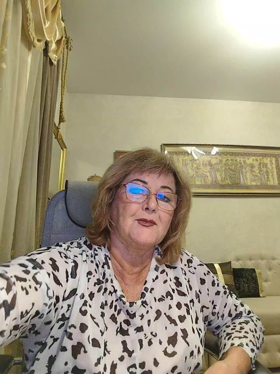 KarinkaSweet Live Sex December 14, 2025