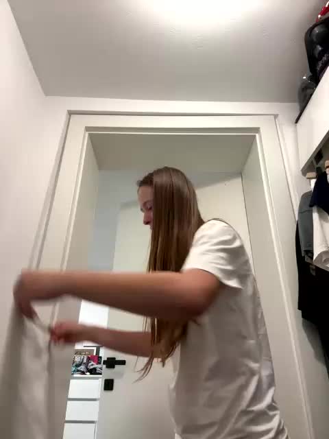 Kisacka Live Sex December 13, 2025