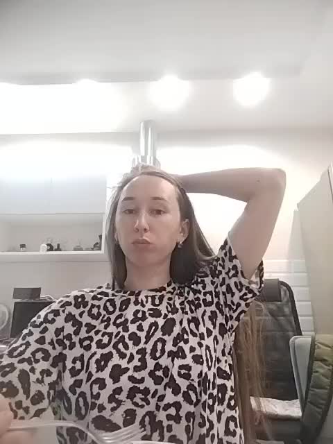 --MODEL--1 Live Sex December 19, 2025