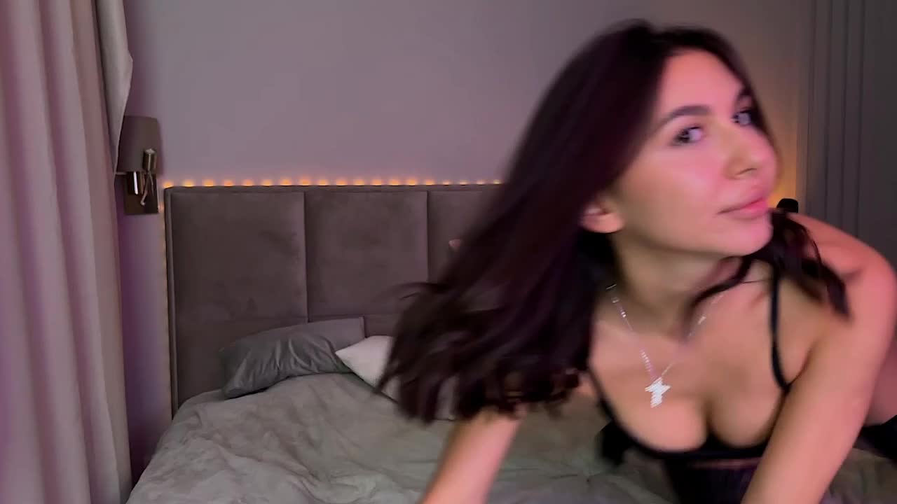 YESSASHA Live Sex December 17, 2025