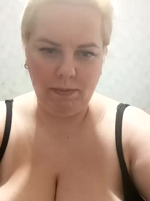 blondy_girl1499 Live Sex December 13, 2025