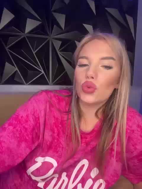 LYALAtop Live Sex December 14, 2025