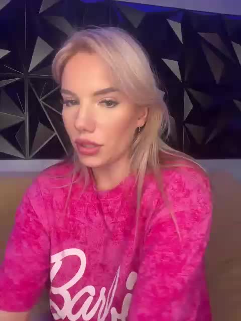 LYALAtop Live Sex December 14, 2025