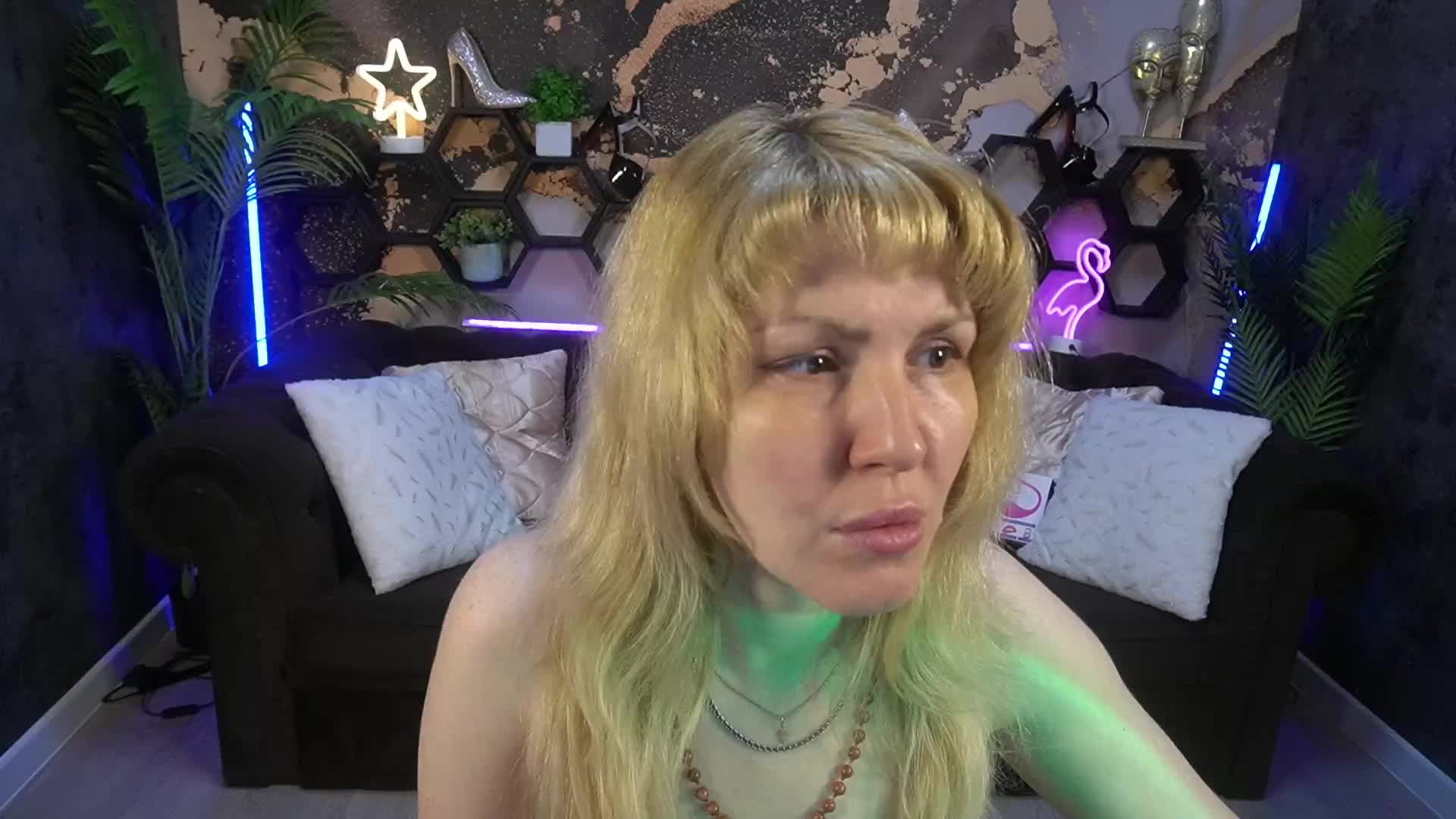 NatalyChanel Live Sex December 13, 2025