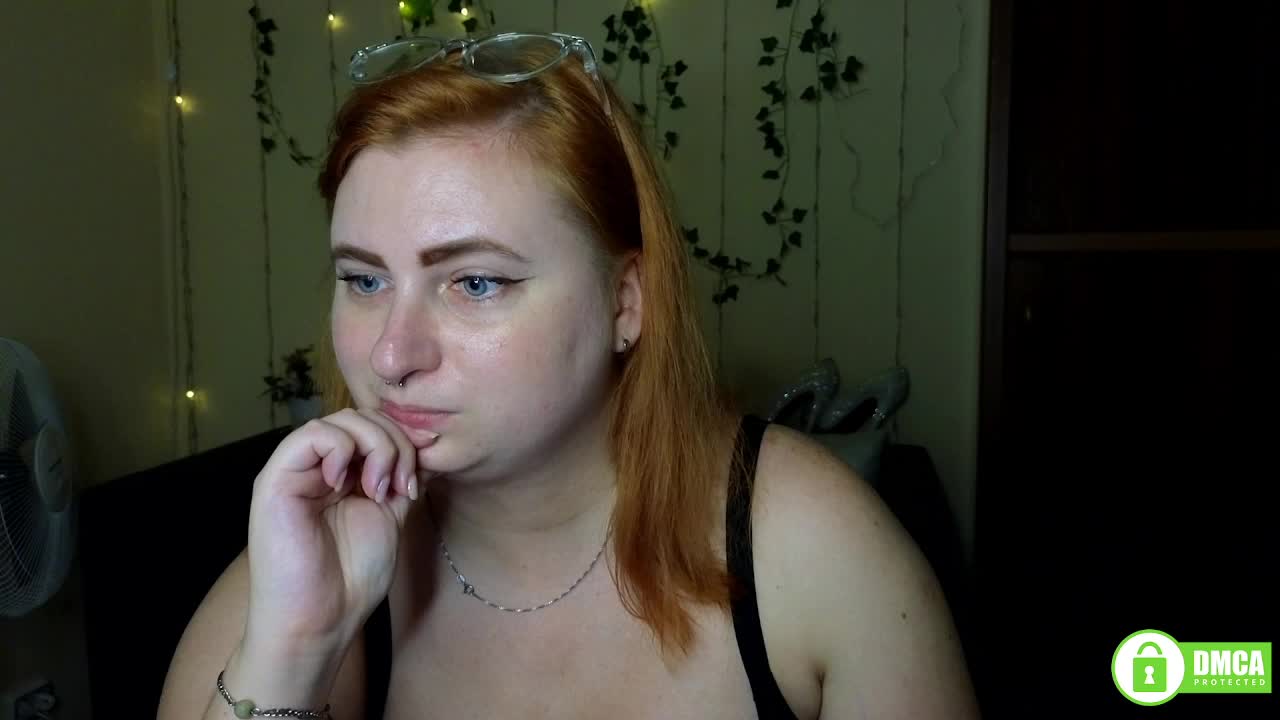 Aliciaredluv Live Sex December 17, 2025