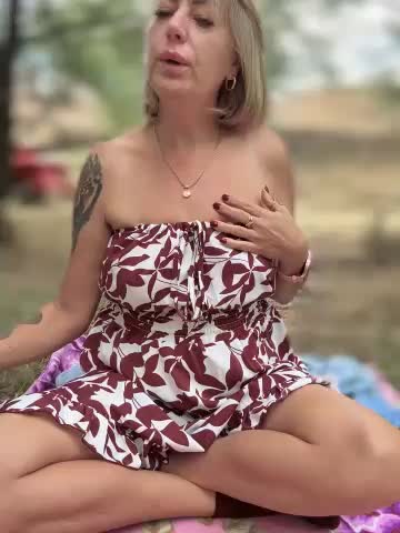 Milena-MilfaXXX Live Sex December 17, 2025