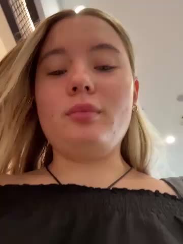 StephanieMur Live Sex December 19, 2025