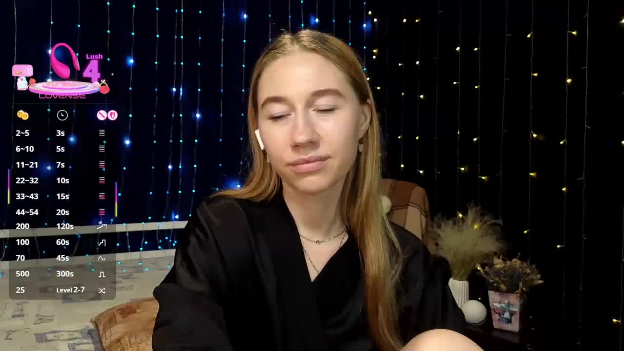 kiskaWEDNESDAY Live Sex December 17, 2025