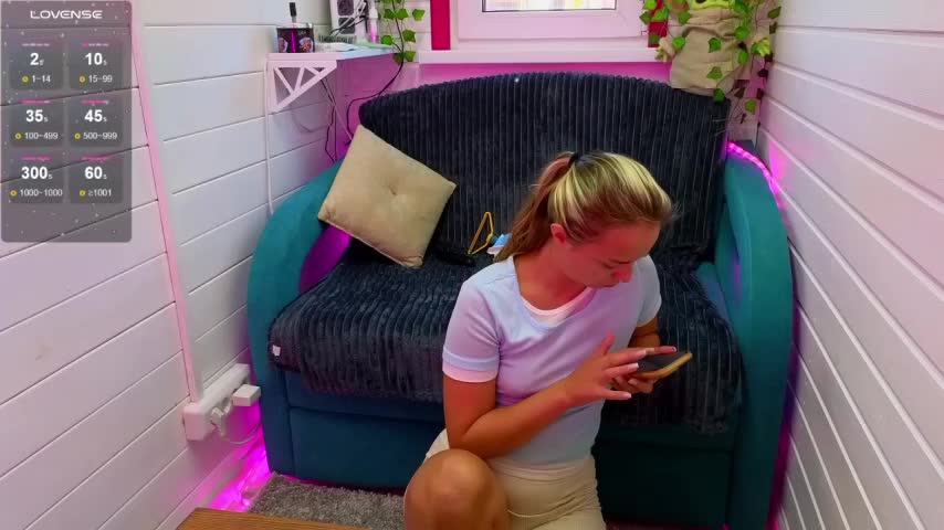 Misss_Vikk Live Sex December 17, 2025