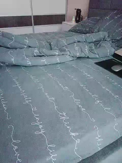 Koshecka77 Live Sex December 15, 2025