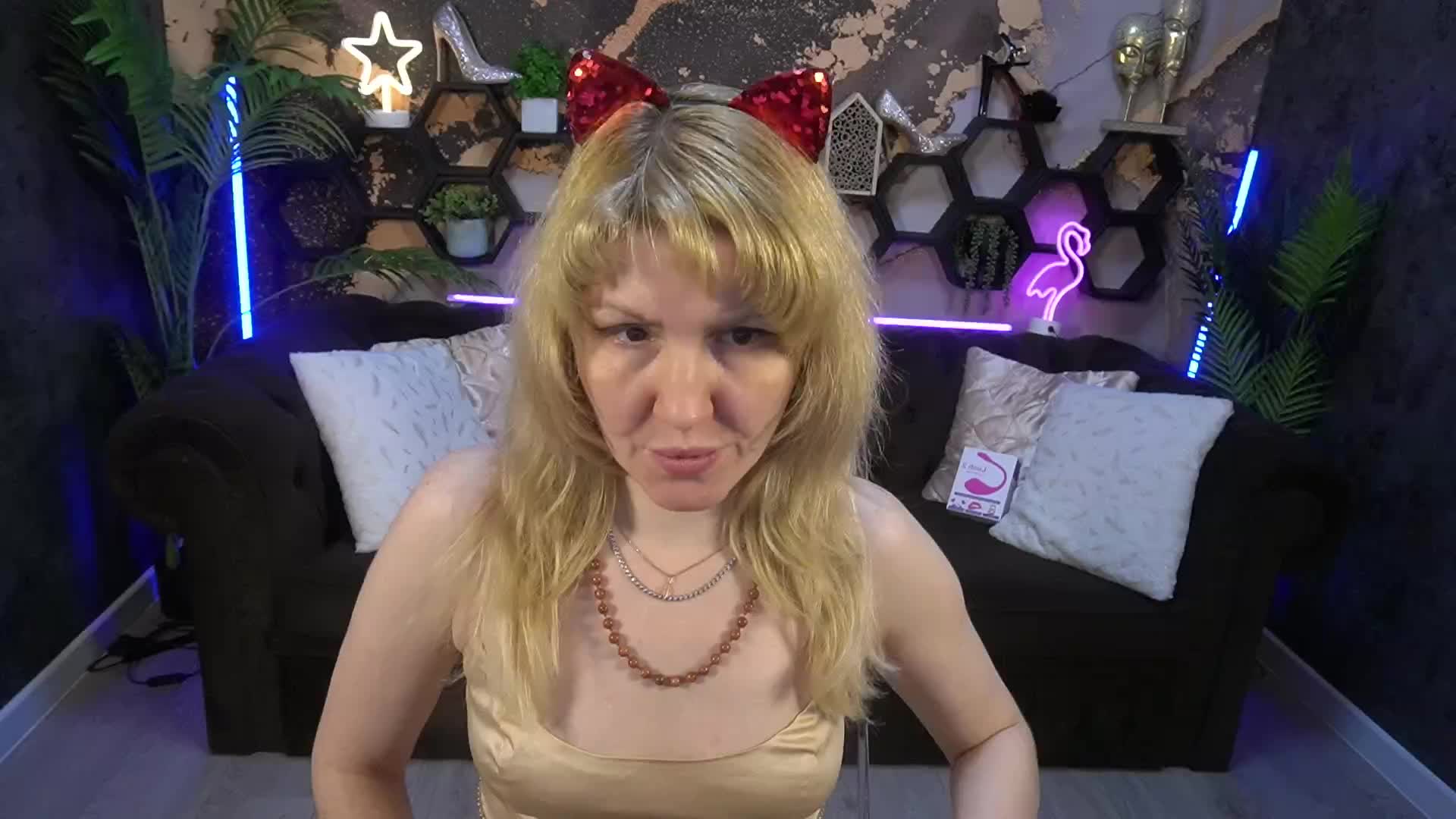 NatalyChanel Live Sex December 13, 2025