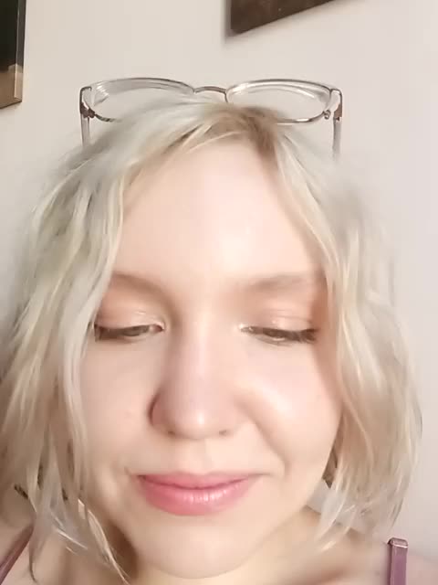 LadyAnny Live Sex December 14, 2025