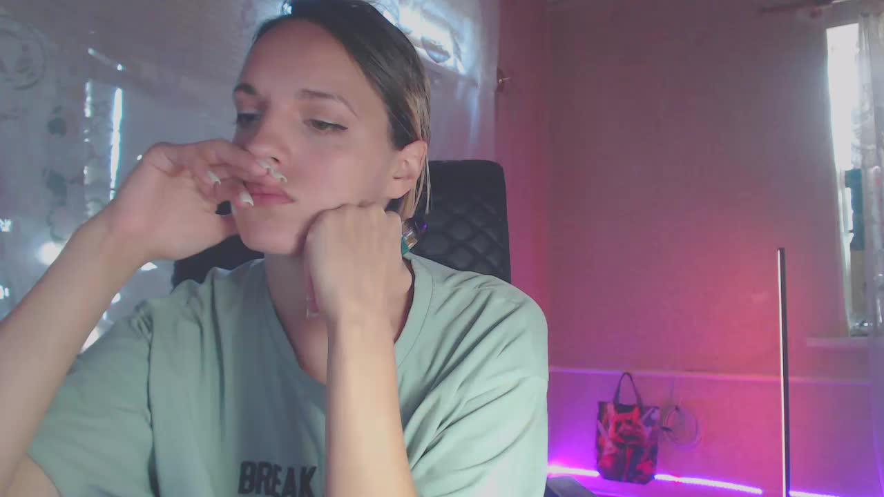 Babymuro4ka Live Sex December 17, 2025