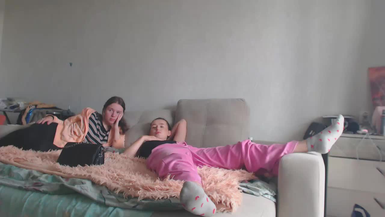 Sweet_mila_eva_ Live Sex December 13, 2025