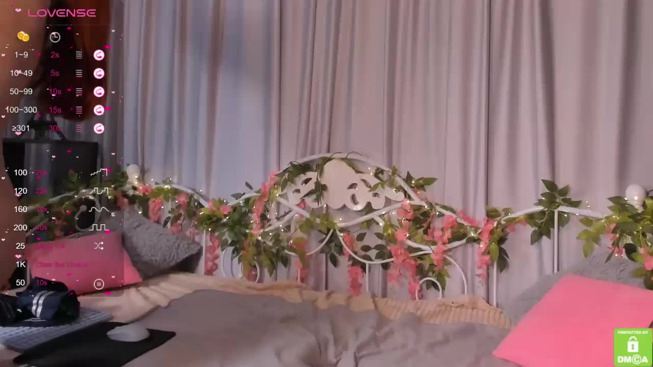 Amelia-skyy Live Sex December 18, 2025