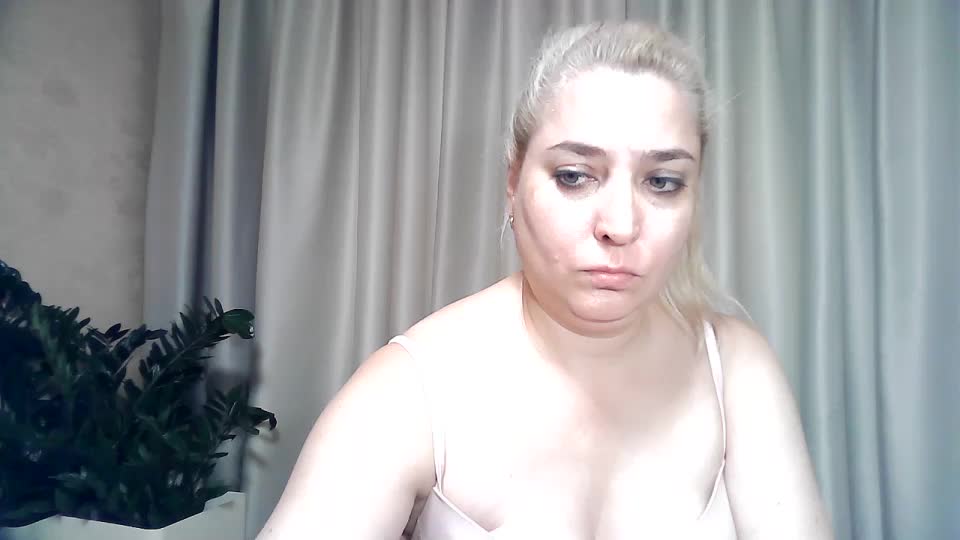 KickaIricka Live Sex December 14, 2025