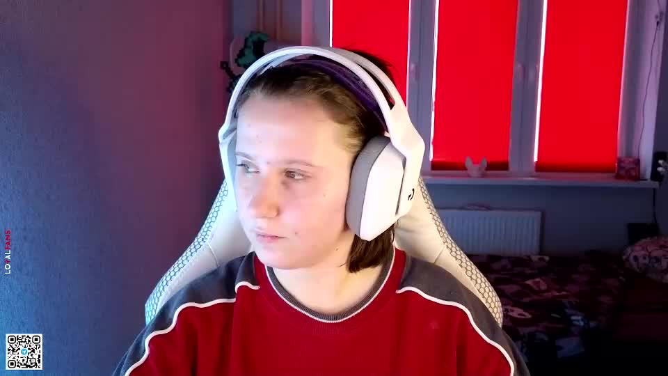 moon_avengers Live Sex December 13, 2025