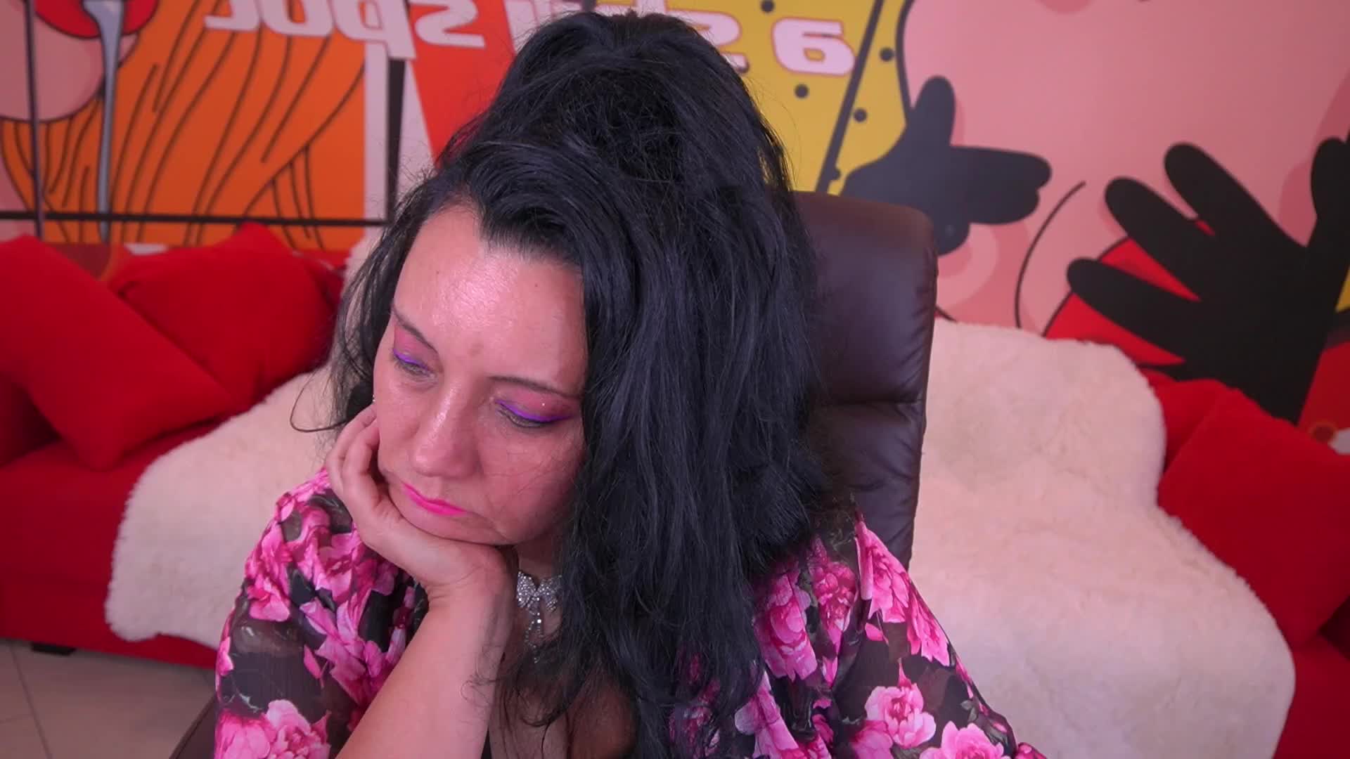 ValeryRosseee Live Sex December 18, 2025