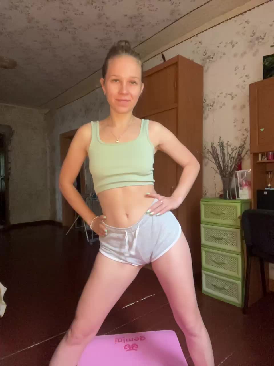 Milana22a Live Sex December 14, 2025