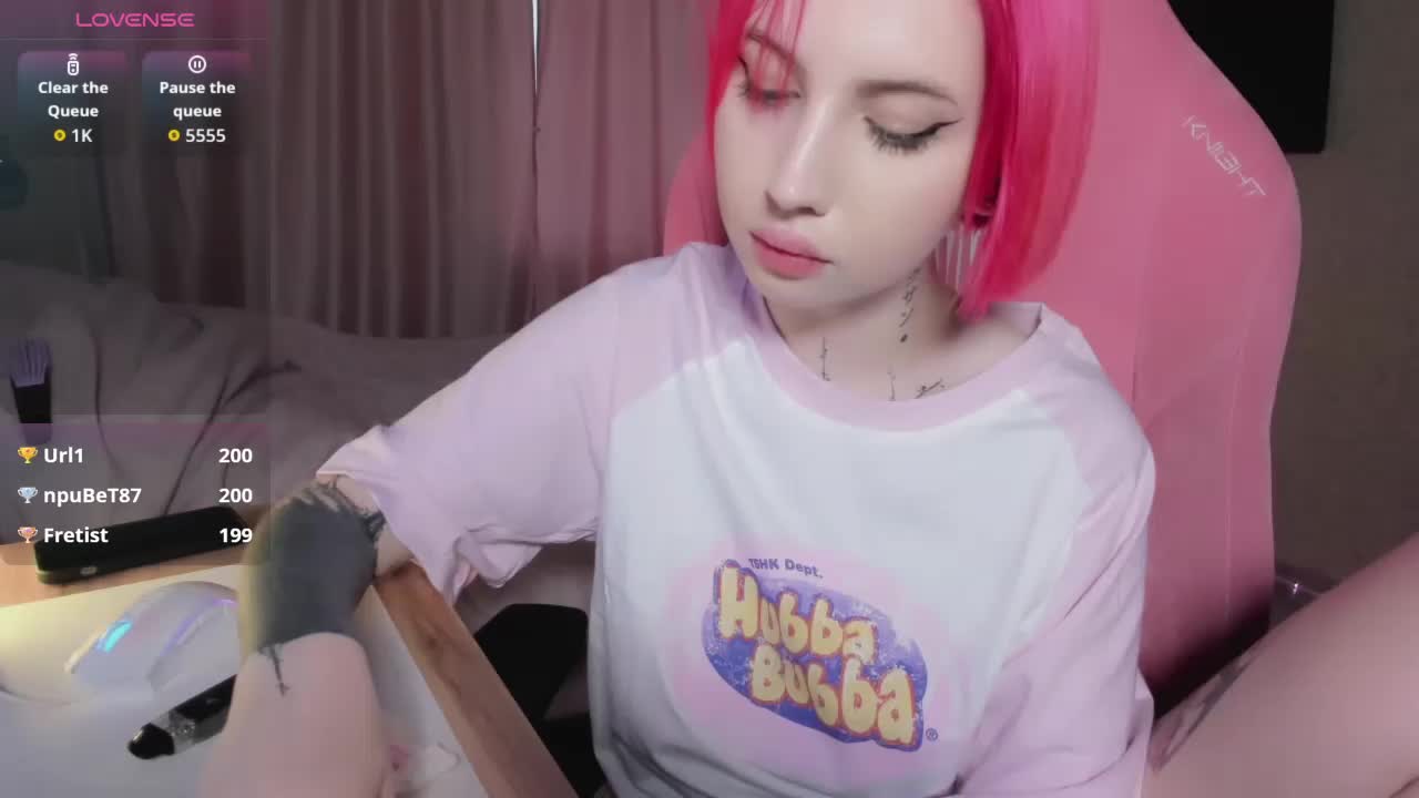 luvsoak Live Sex December 17, 2025