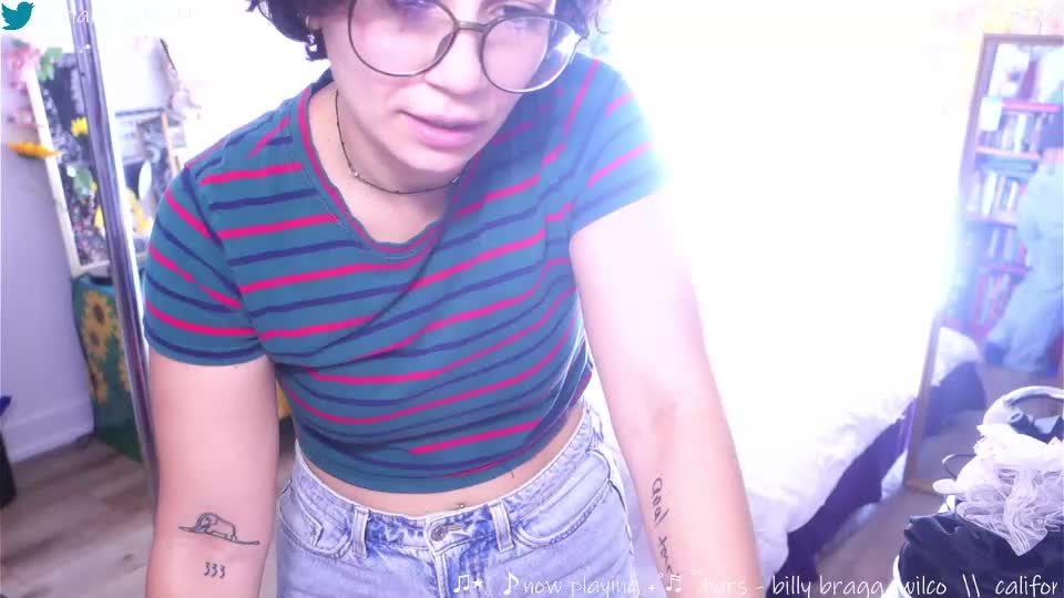 safaeri Live Sex December 12, 2025