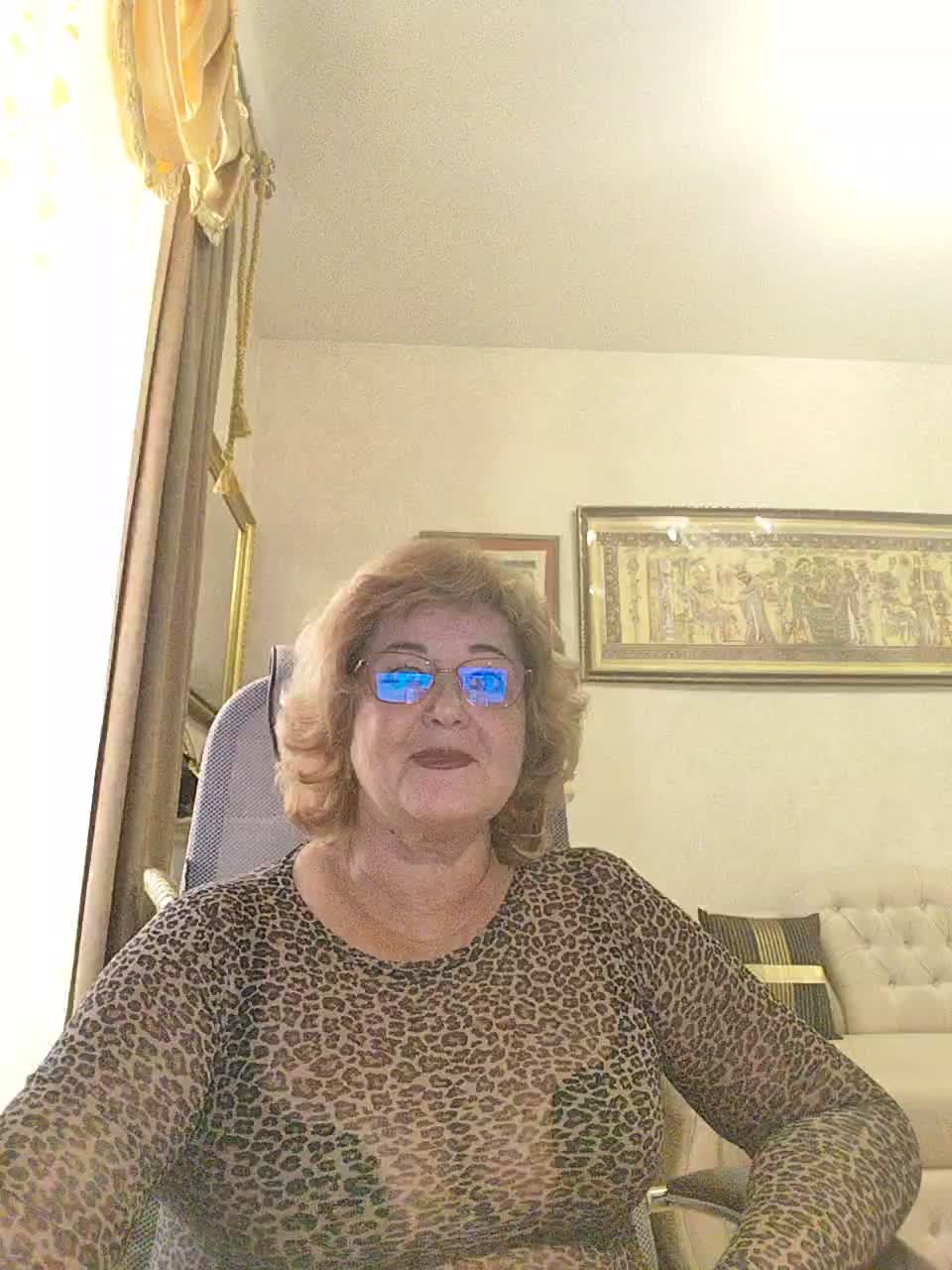 KarinkaSweet Live Sex December 14, 2025