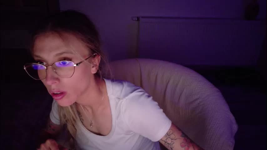 deidi_sweet Live Sex December 15, 2025