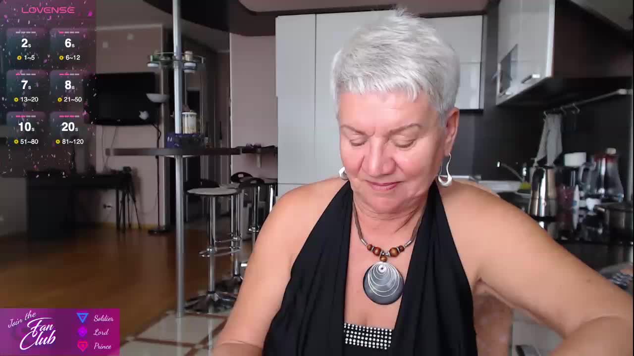 roxana-brooks Live Sex December 17, 2025