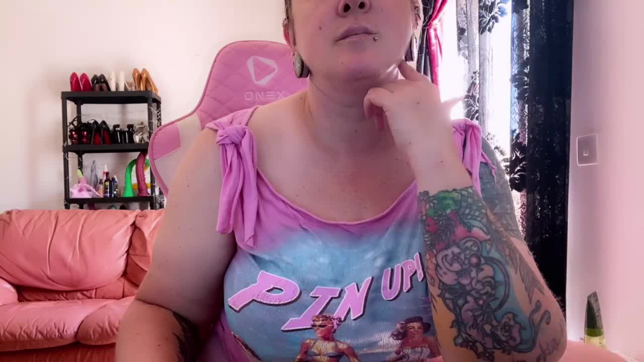 NylonQueen Live Sex December 14, 2025
