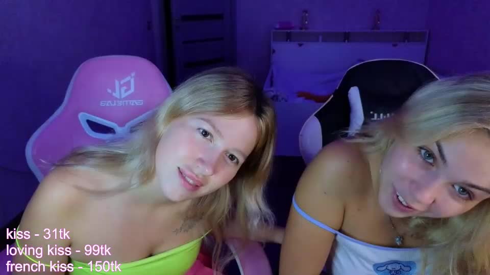 stefany_and_bettany Live Sex December 18, 2025